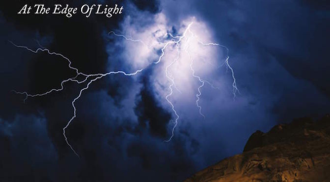 NEW DISC REVIEW + INTERVIEW 【STEVE HACKETT : AT THE EDGE OF LIGHT】